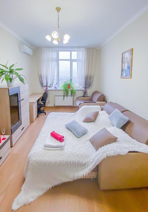 Rent Kiev Apartment 2 Min Metro Chernihivska Extérieur photo