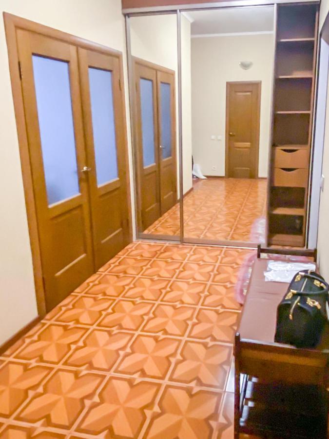 Rent Kiev Apartment 2 Min Metro Chernihivska Extérieur photo