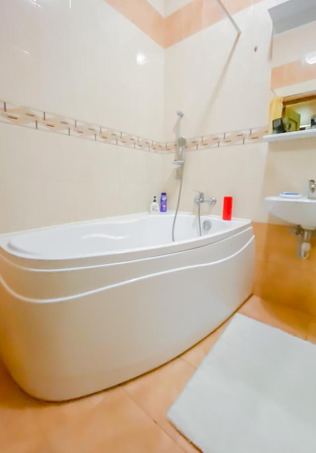 Rent Kiev Apartment 2 Min Metro Chernihivska Extérieur photo