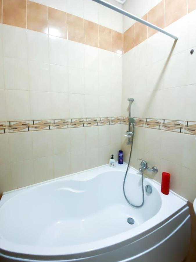 Rent Kiev Apartment 2 Min Metro Chernihivska Extérieur photo